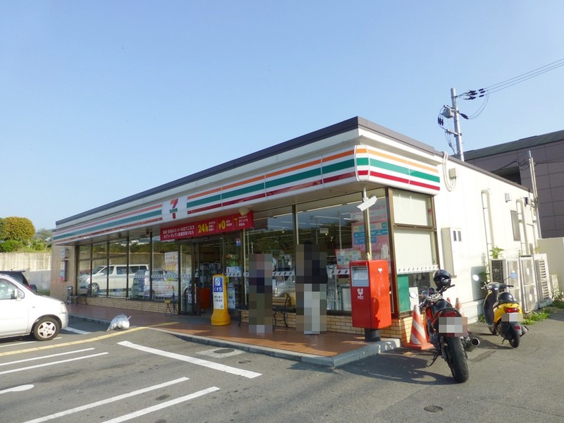 コンビニ　セブンイレブン天理インター南店（コンビニ）まで632m