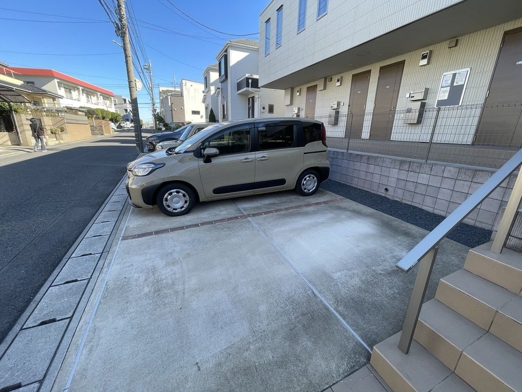 駐車場　駐車場