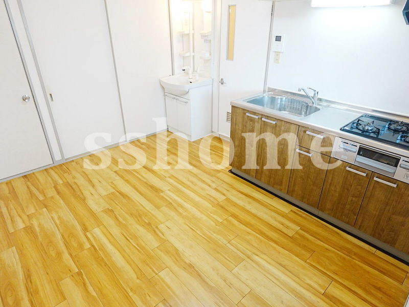 居室・リビング　きれいなお部屋です☆