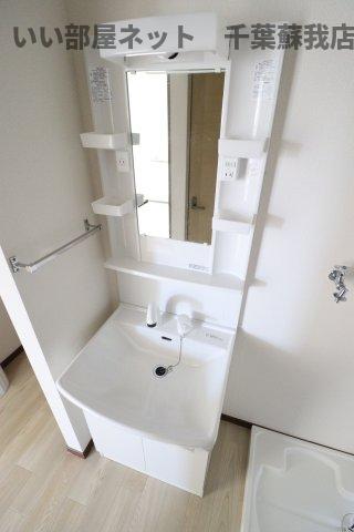 洗面設備　朝の準備に活躍する、洗髪洗面化粧台！