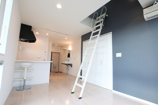 その他部屋・スペース　２階角部屋で明るい室内です♪