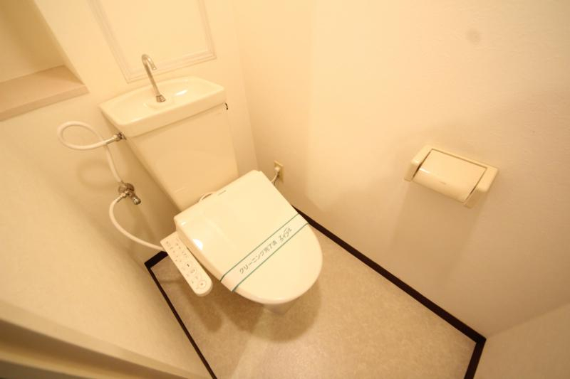 トイレ　清潔感のあるトイレです
