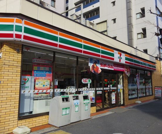 コンビニ　セブンイレブン江東新大橋3丁目店（コンビニ）まで63m