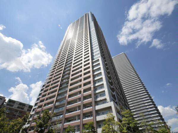 建物外観　オートロック完備