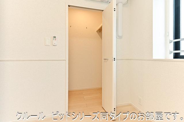 収納　ウォークインクローゼット