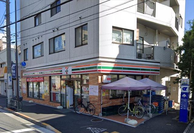 コンビニ　セブンイレブン（コンビニ）まで470m
