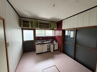本郷南方貸家のキッチン写真