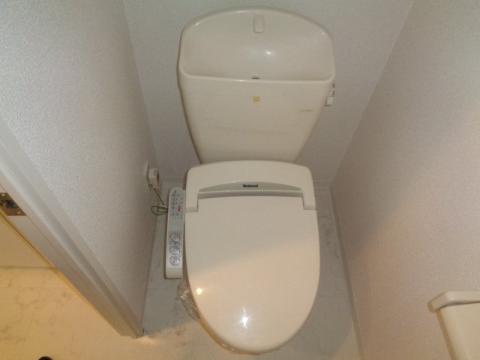 トイレ　シャワー付トイレ