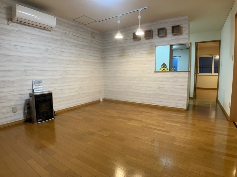居室・リビング　広くてキレイなお部屋が広がっていて、充実した生活が送れそう。