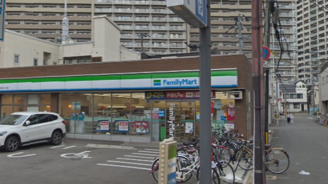 コンビニ　ファミリーマート善源寺町二丁目店（コンビニ）まで99m