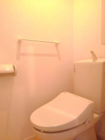 トイレ　トイレもきれいです