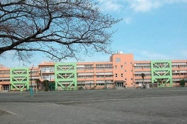 小学校　日野市立日野第一小学校（小学校）まで380m