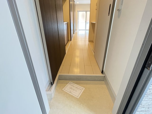 玄関　※参考写真