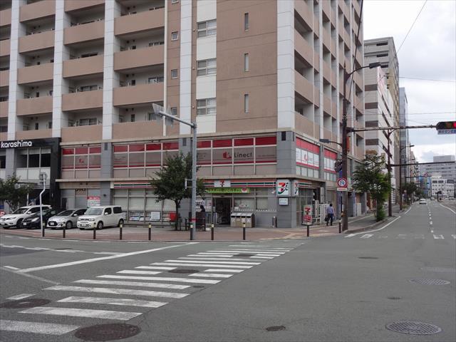 コンビニ　セブンイレブン（コンビニ）まで498m