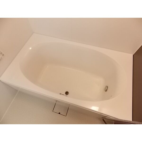 バス・シャワールーム　※写真は同じマンションの違う部屋のものになります。