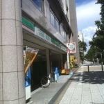 コンビニ　ローソンストア100 中央区常盤町（コンビニ）まで156m