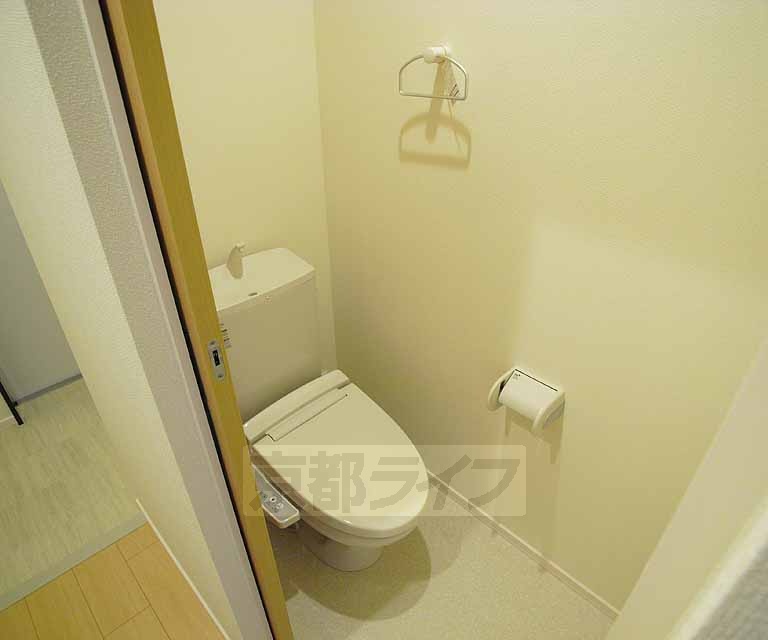 トイレ　清潔感のあるトイレです
