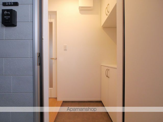 キャットゥーナN21の玄関写真