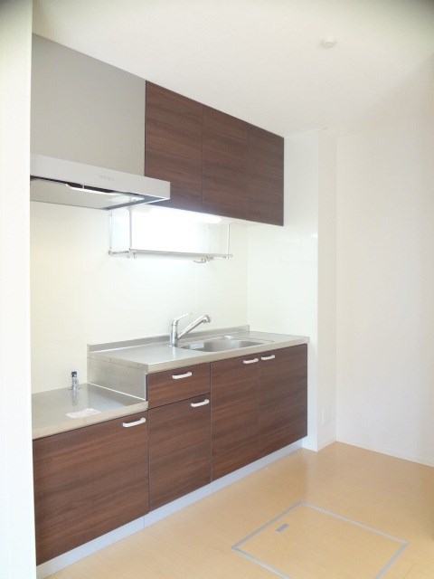 キッチン　※同アパート別部屋の参考写真です。