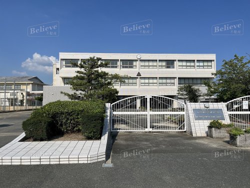 中学校　久留米市立三潴中学校（中学校）まで333m