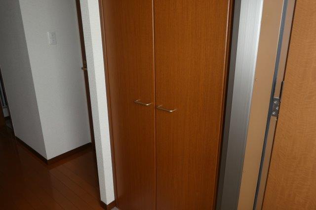 玄関　シューズボックス