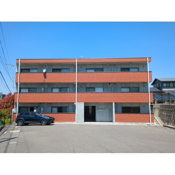 建物外観　ＲＣ造３階建てオートロックマンション／ペット可