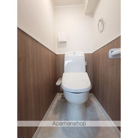 都営大江戸線 蔵前駅 徒歩2分 7階建 築54年のトイレ写真