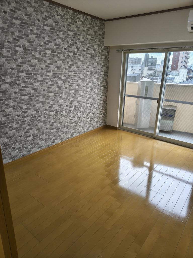 アルコーブの居間写真