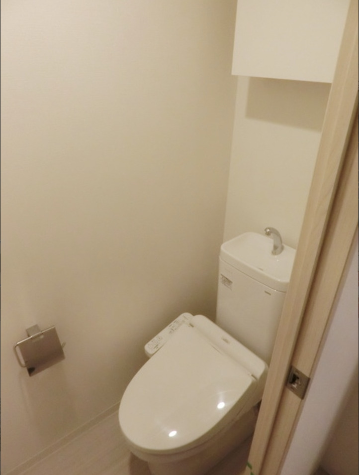 西武新宿線 下落合駅 徒歩5分 9階建 築8年のトイレ写真