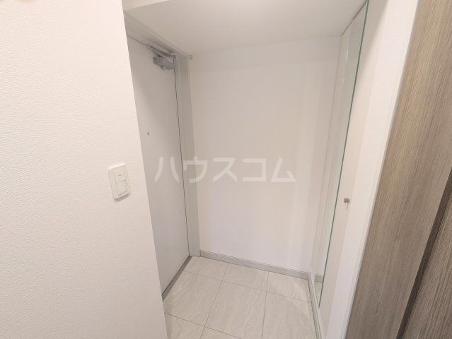 グランドアーク笹塚の玄関写真