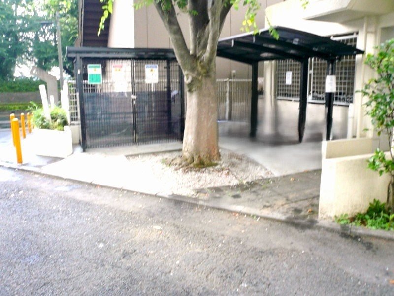 その他共有部分　駐輪場　敷地内ゴミ置場