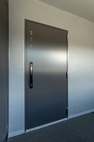 玄関　※写真は同タイプ住戸です。