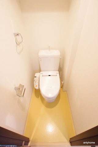 ＪＲ大阪環状線 京橋駅 徒歩4分 15階建 築21年のトイレ写真