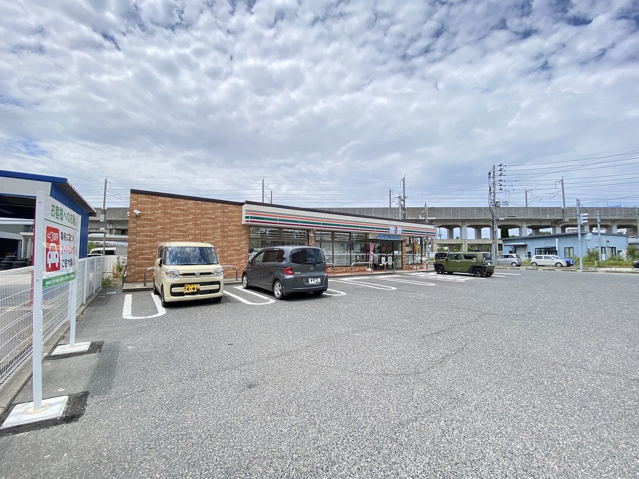 コンビニ　セブンイレブン 新潟山田店（コンビニ）まで278m