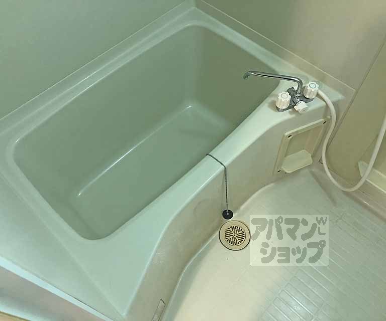 トリヴァンベール95の風呂写真