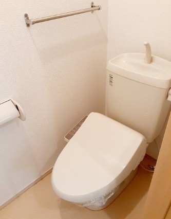 トイレ　同物件別号室参考写真です。