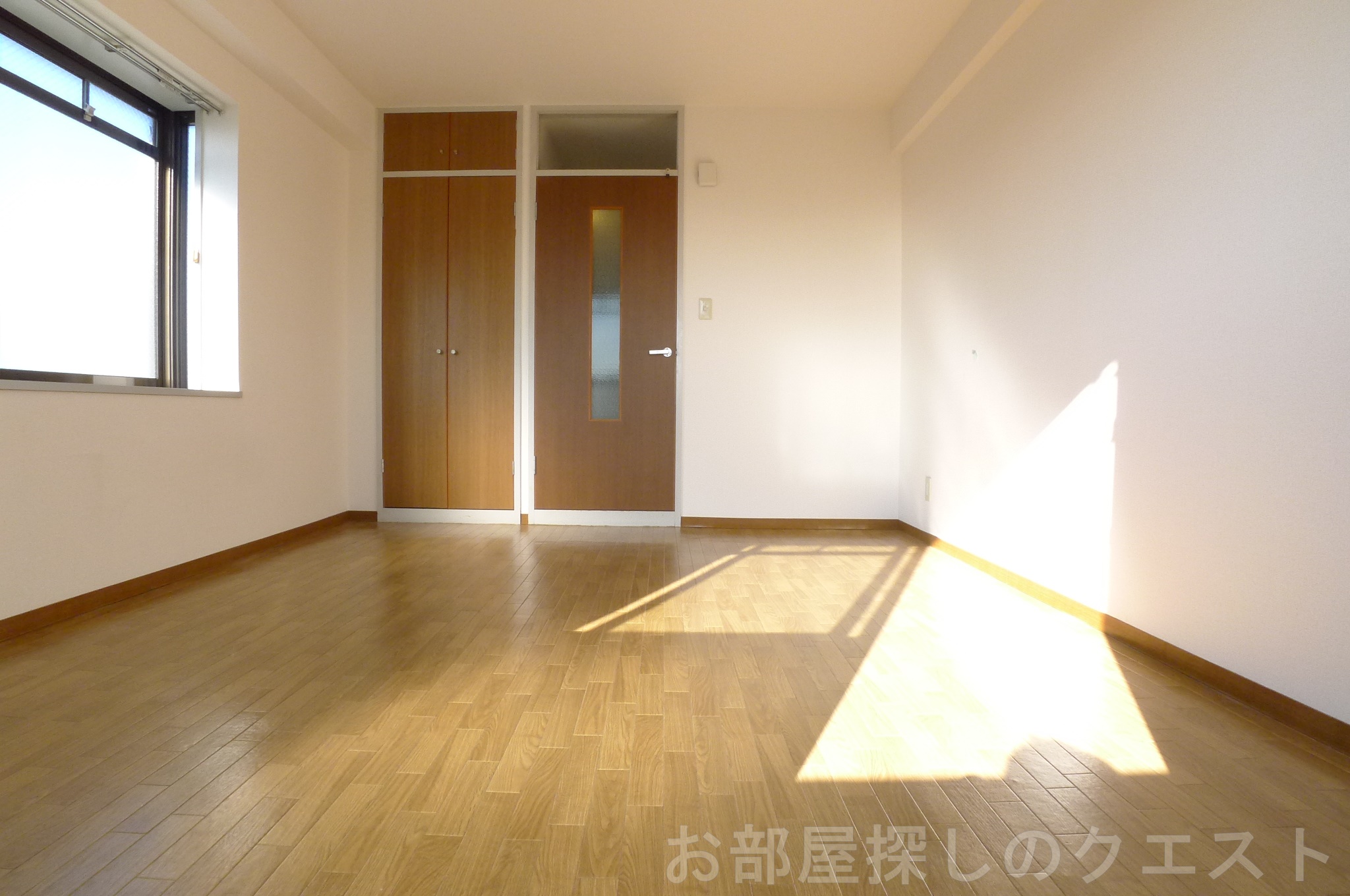 居室・リビング　（写真は同タイプ）