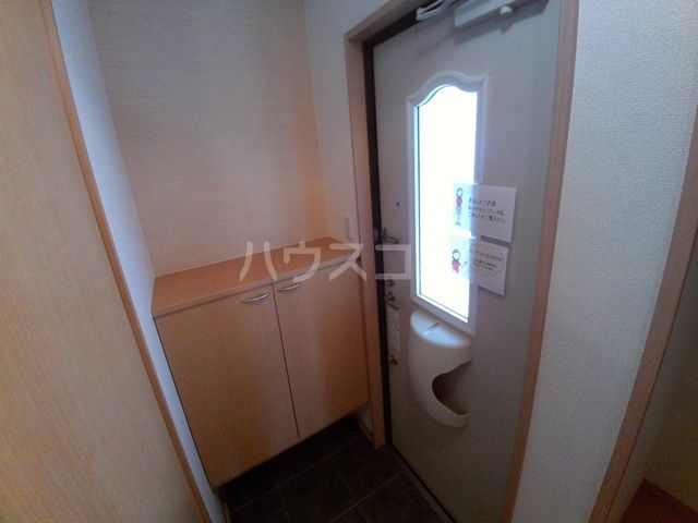 ポラリス Y・S Bの玄関写真