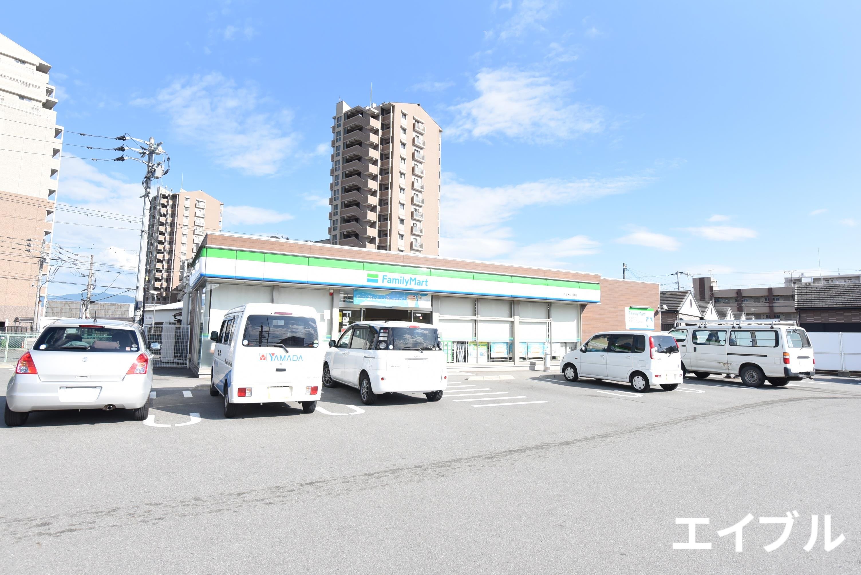 コンビニ　ファミリーマート久留米宮ノ陣店（コンビニ）まで539m