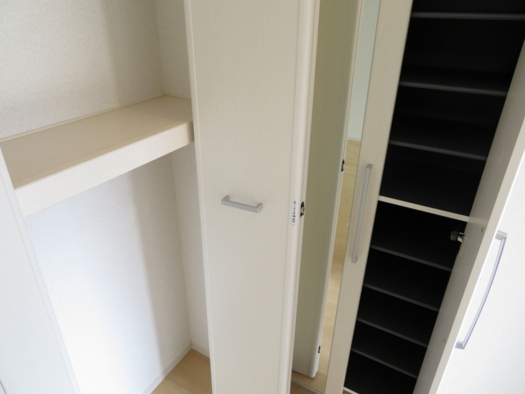 その他　靴箱２
