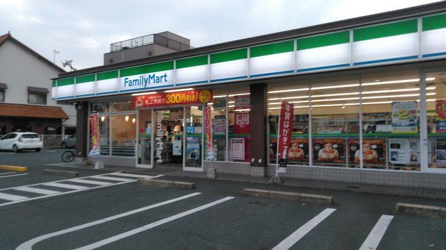 【豊橋市前田町のマンションのコンビニ】