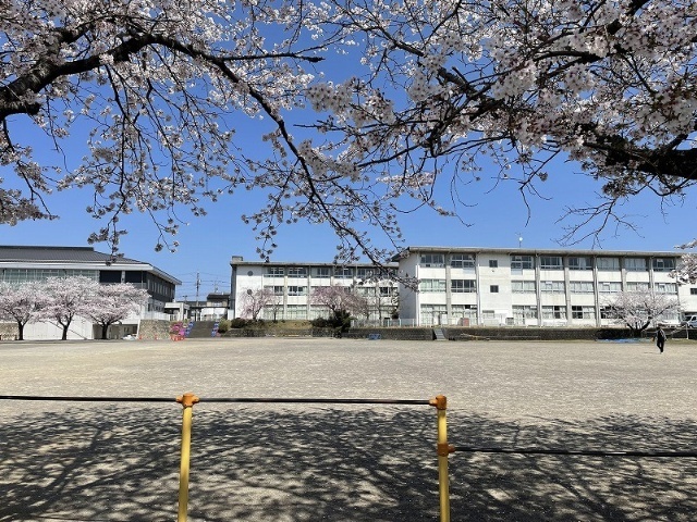 【アトゥレふくのの小学校】