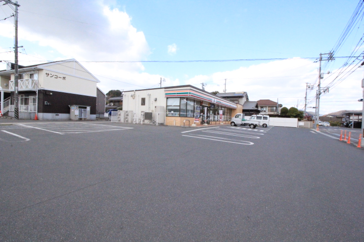 コンビニ　セブンイレブン倉敷児島山際店（コンビニ）まで418m