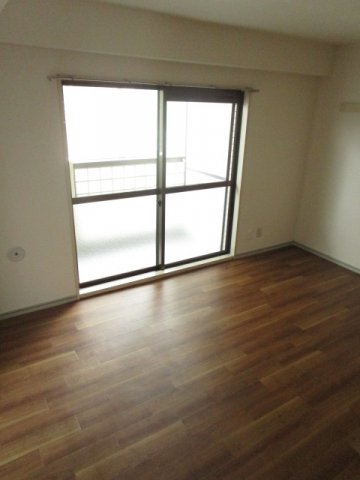 居室・リビング　※別室参考写真・反転タイプ