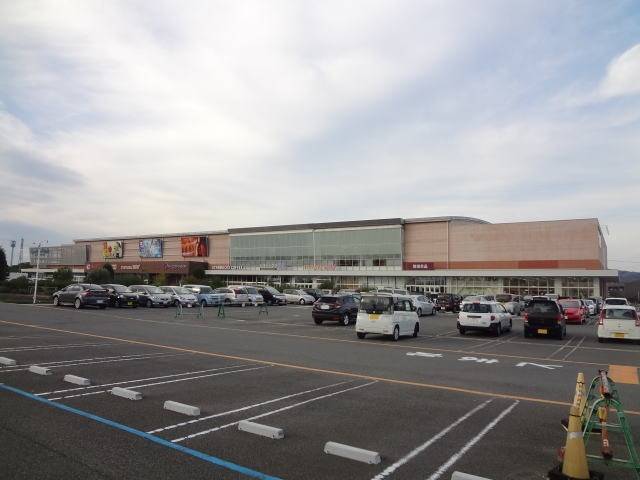 ショッピングセンター　メッサオークワ ガーデンパーク和歌山店様（ショッピングセンター）まで792m