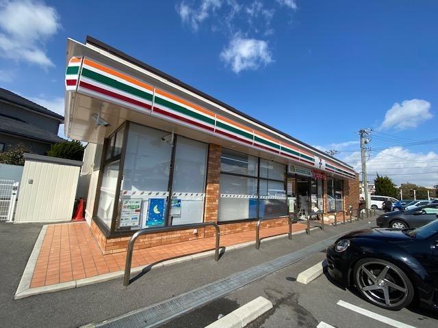 コンビニ　セブンイレブン防府岡村町店（コンビニ）まで758m
