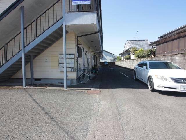 駐車場　駐車場