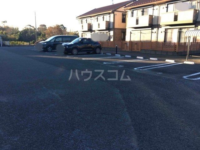 【サニーコーポ富士見Ｂの駐車場】