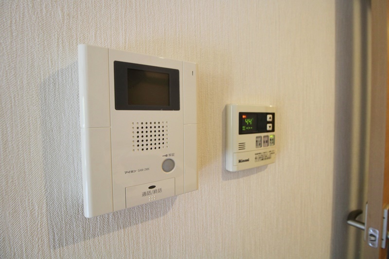 その他設備　訪問者が確認できるＴＶモニターと追い炊き機能付！