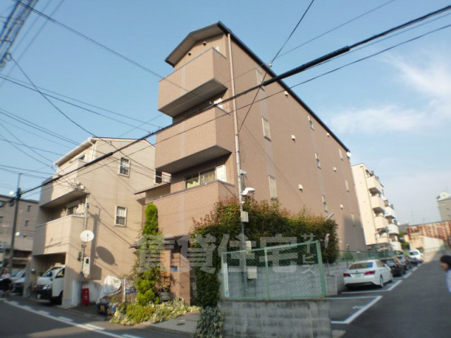 京都市中京区等持寺町のマンションの建物外観